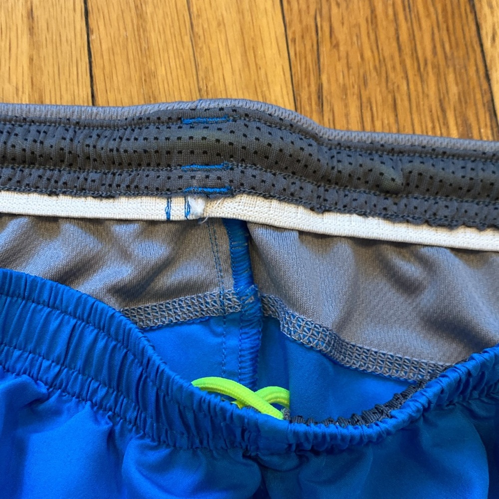 Running shorts - Picture 4 of 4